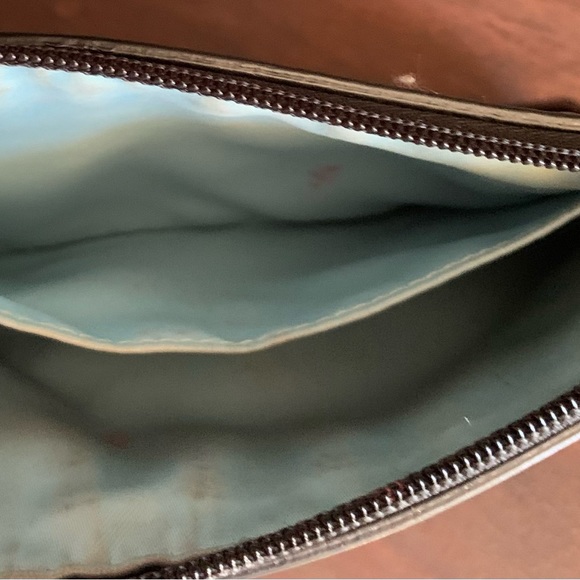 Coach patent leather clutch - Picture 3 of 3